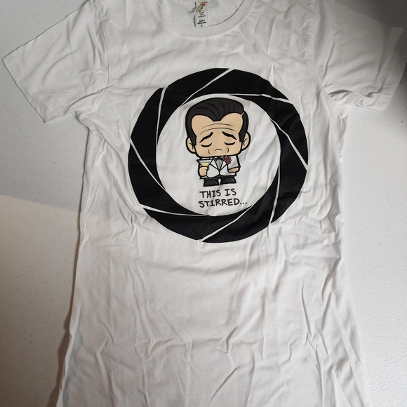 Loot Crate White Tee with Cartoon Graphic - Picture 1 of 2